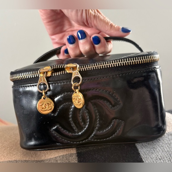 CHANEL Handbags - CHANEL - Black Gold Patent Leather top handle Vanity Case - 100% Authentic